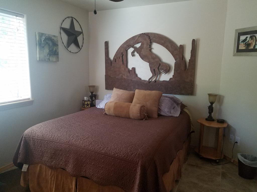 Grizzly Roadhouse Bed And Breakfast Cortez Exterior foto