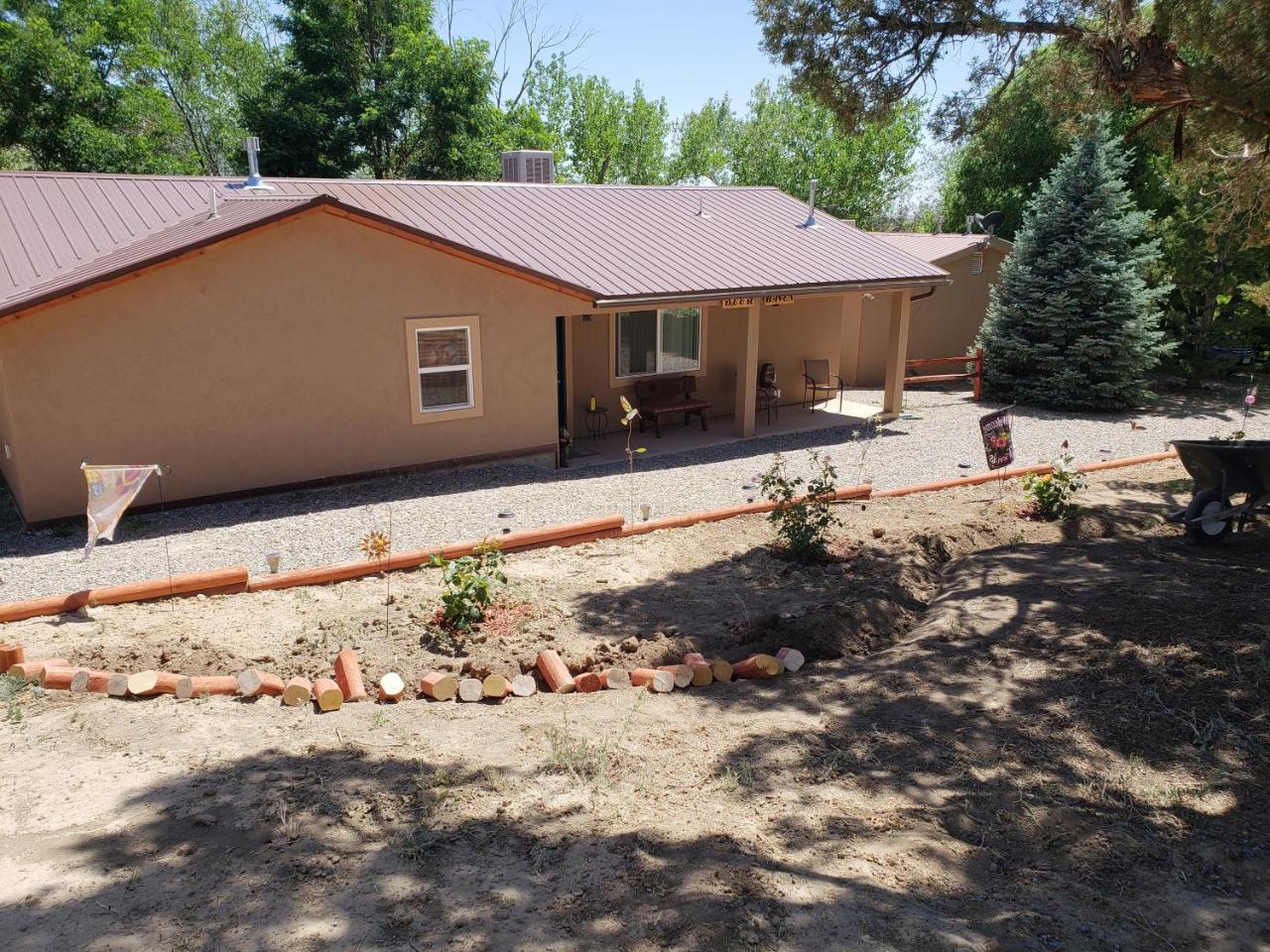 Grizzly Roadhouse Bed And Breakfast Cortez Exterior foto